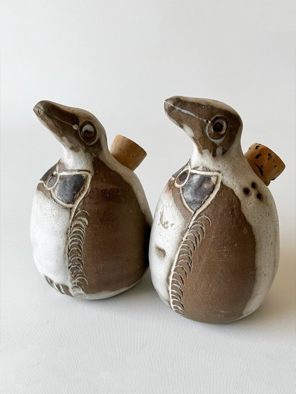 Set 2 Handcrafted Penguin Salt Pepper Shakers Sculptural Studio Pottery Signed